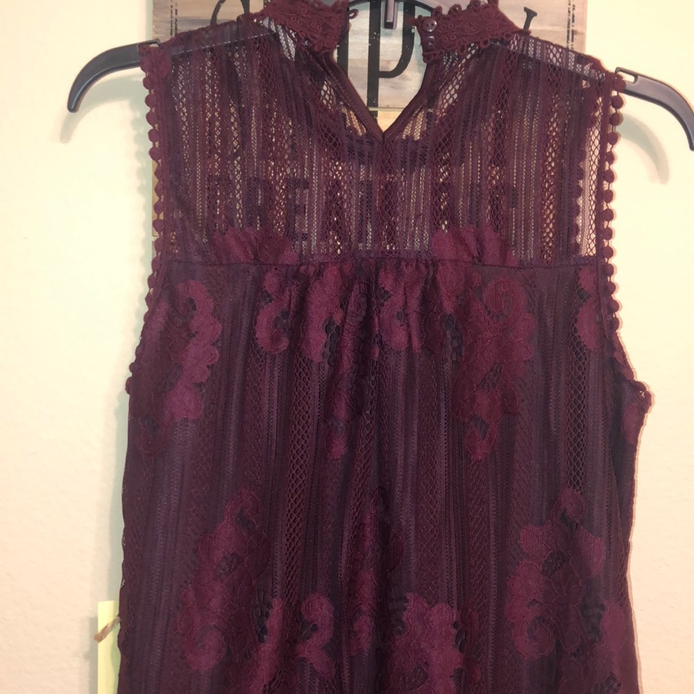 Maroon Top - Picture 4 of 4